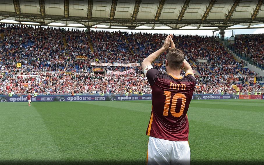 Francesco Totti: e lo stadio in lacrime